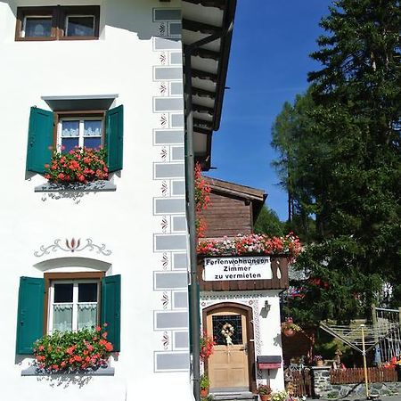 Pension Hof Zur Stilli Apartment Davos Luaran gambar