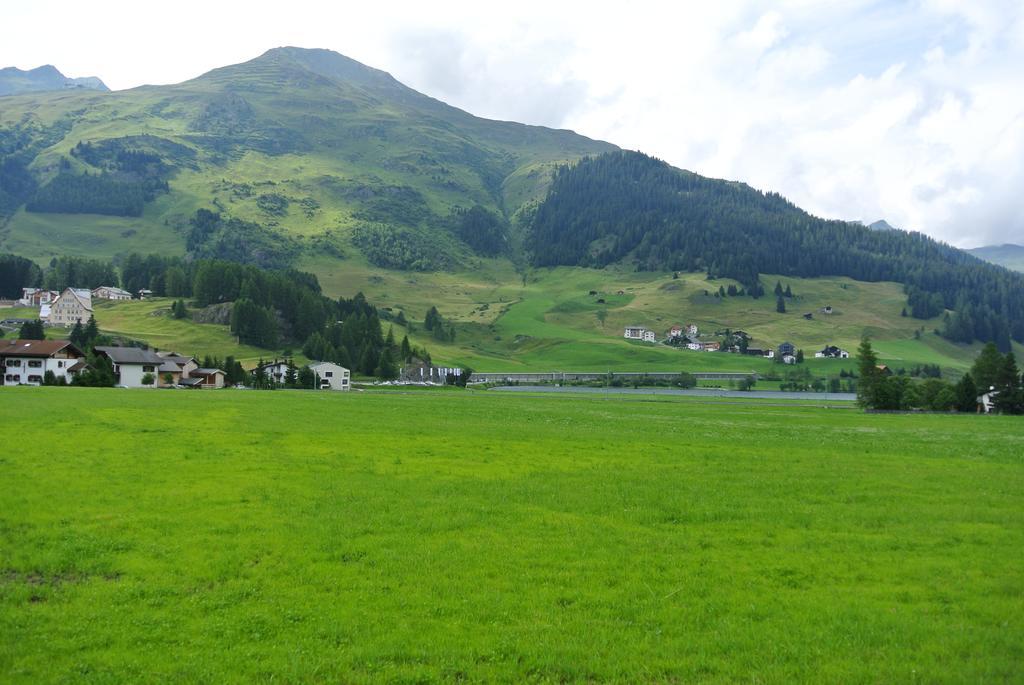 Pension Hof Zur Stilli Apartment Davos Luaran gambar